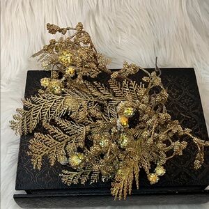 Gold Festive Floral Decoration (6pc)
